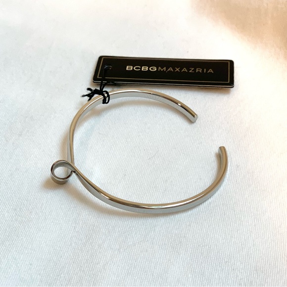NWT BCBG MaxAzria Silver Knot Thin Cuff - Picture 3 of 5